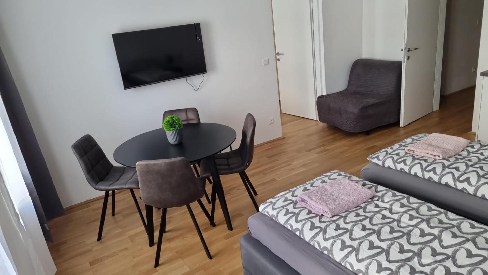 Buchengasse Apartment Vienna - Free Highspeed-Internet Buitenkant foto