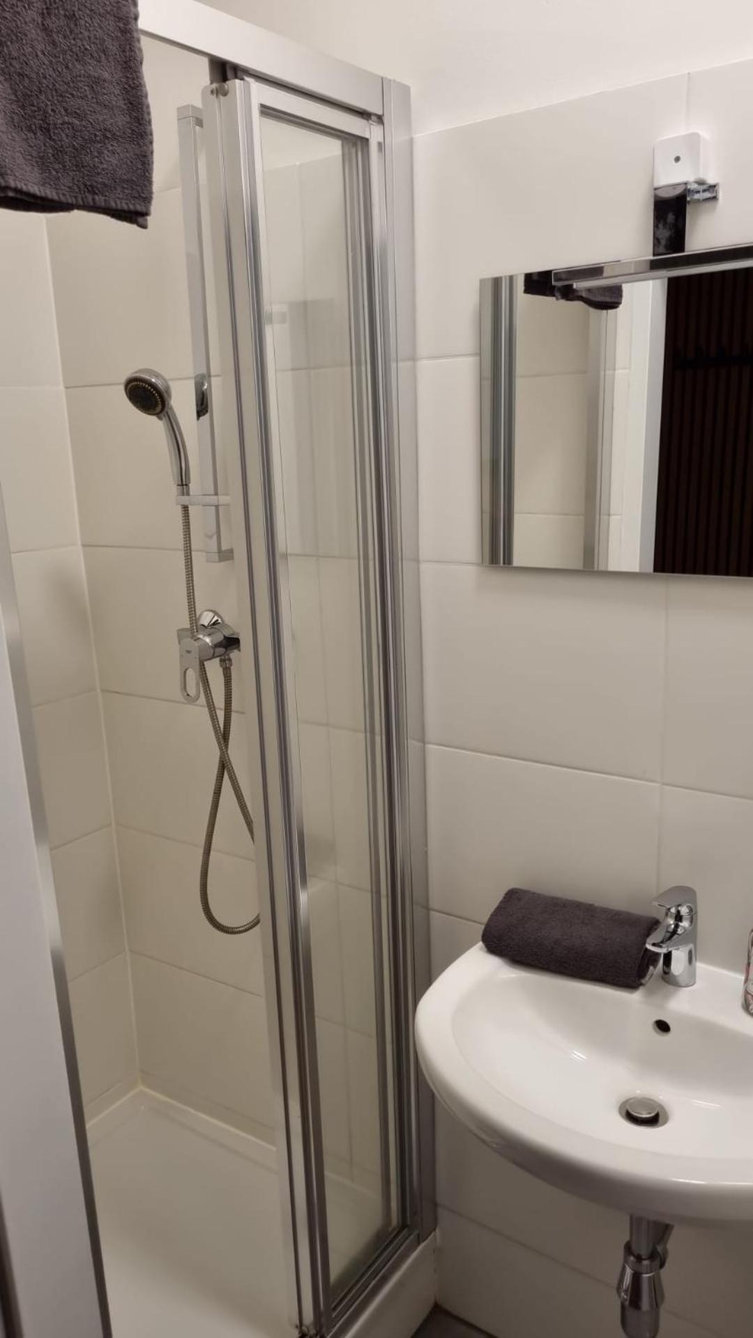 Buchengasse Apartment Vienna - Free Highspeed-Internet Buitenkant foto